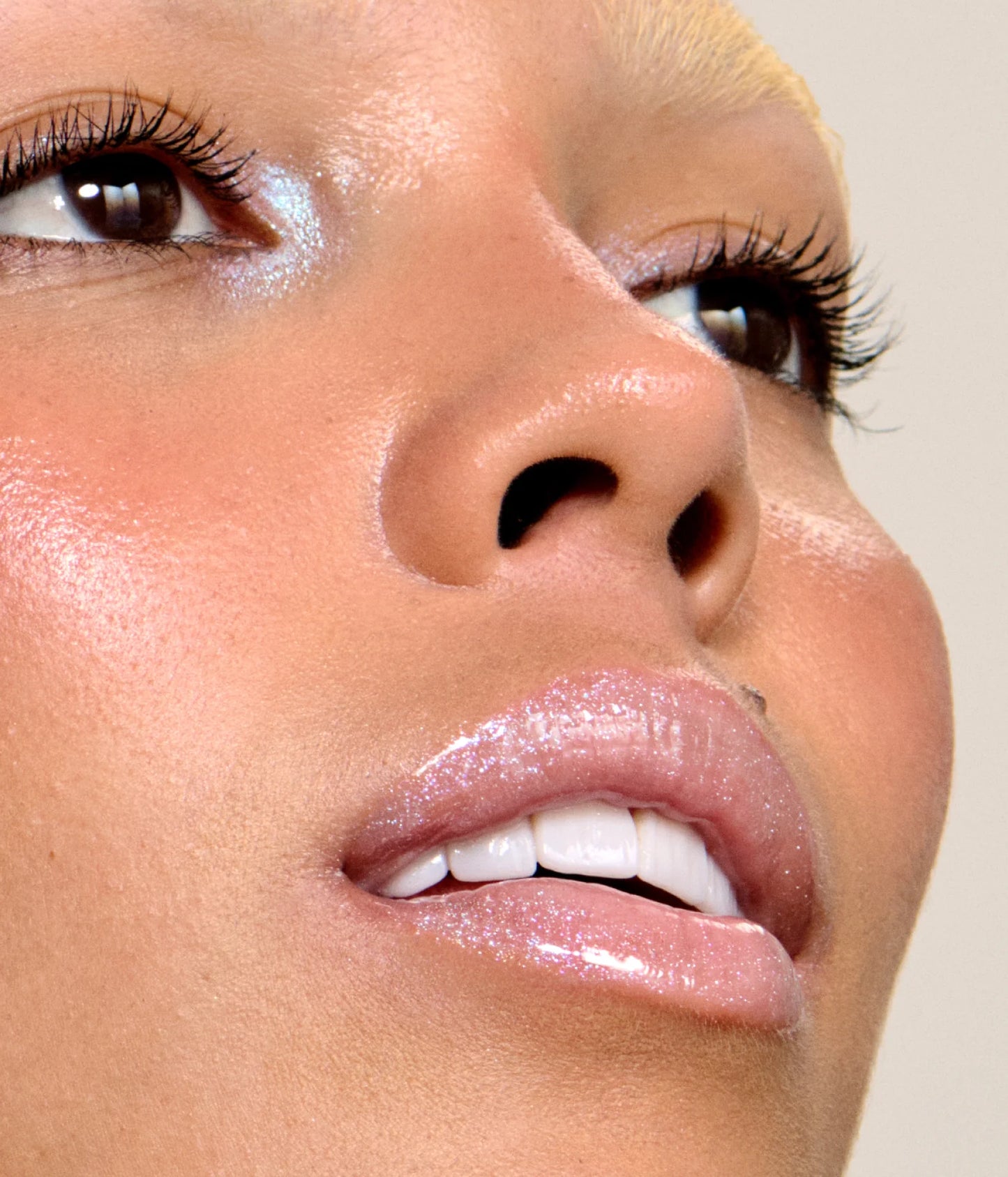 plumping lip gloss