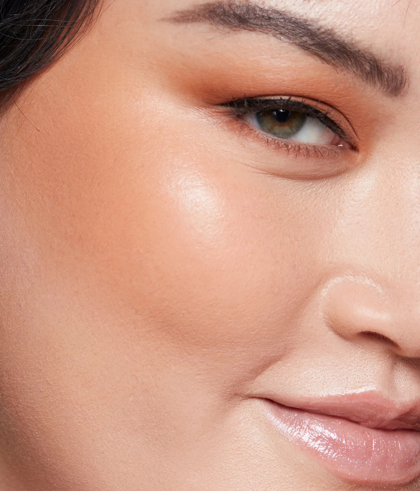 satin matte bronzer