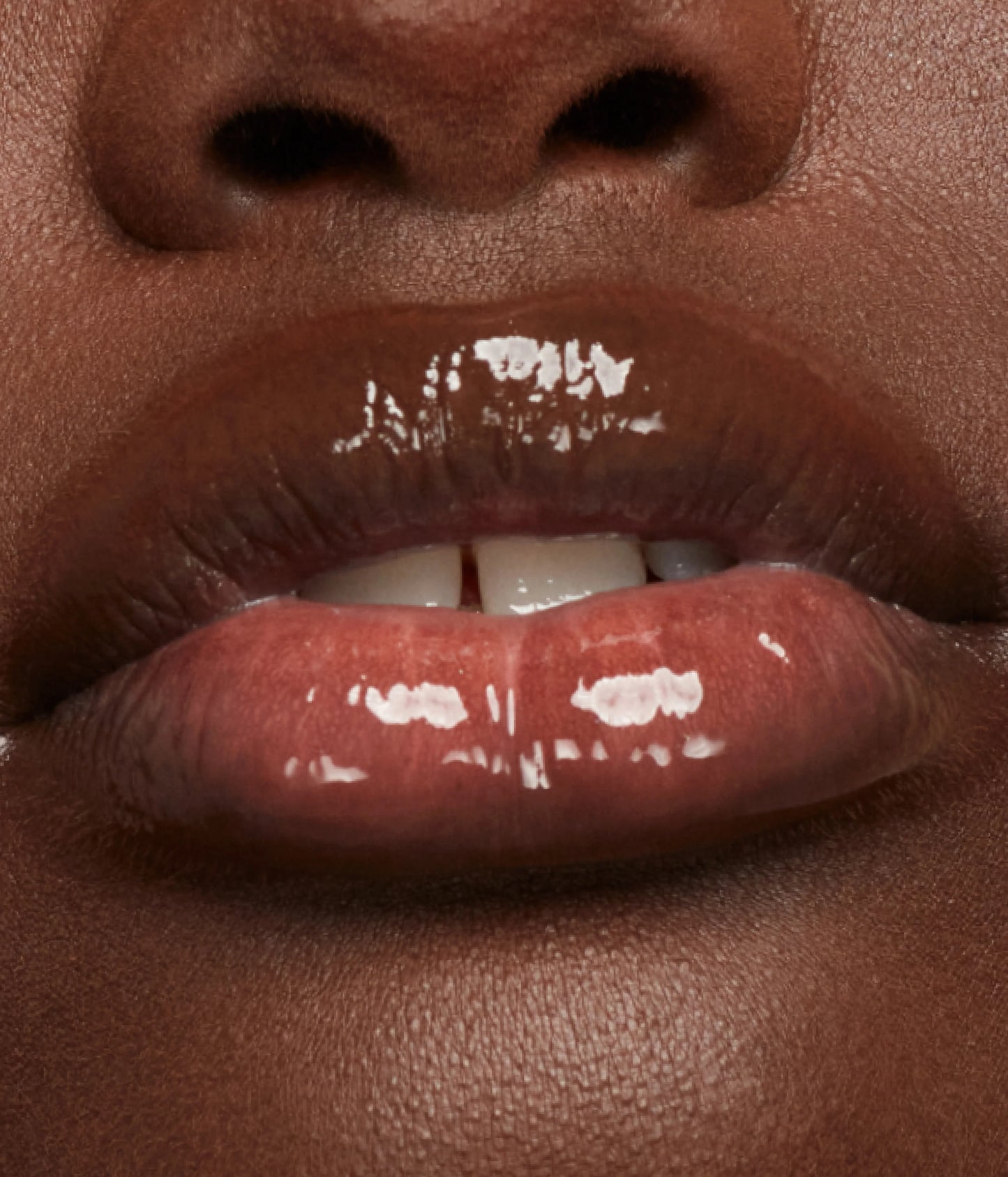 plumping lip gloss